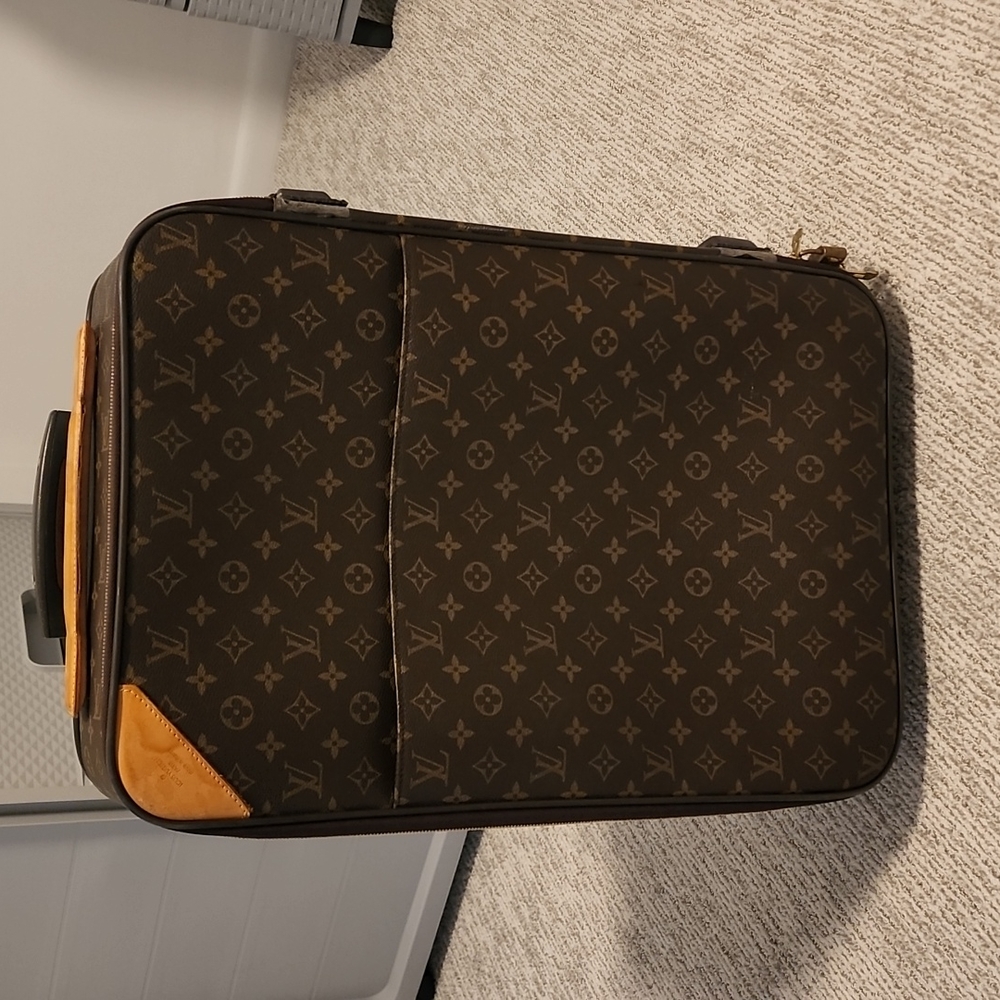 Louis Vuitton Carry On luggage